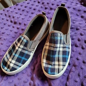 Blue and Grey Oomphies Slip-Ons